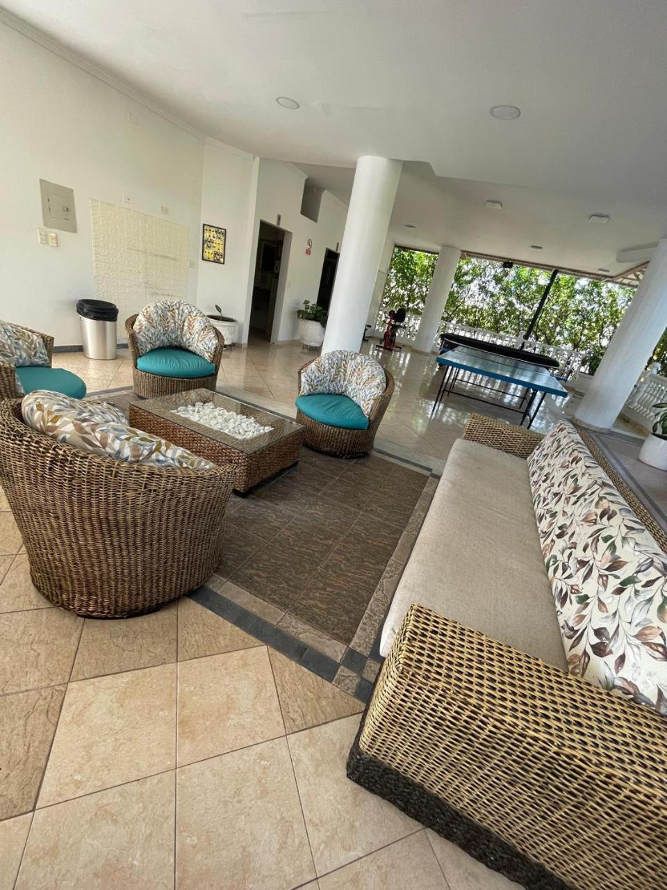 Zahira Hotel Melgar Buitenkant foto