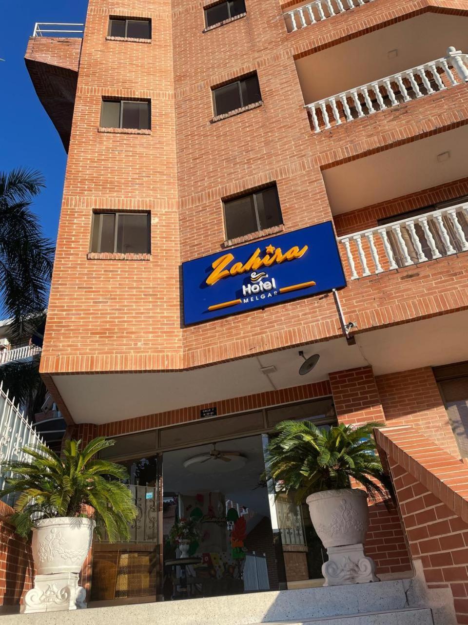 Zahira Hotel Melgar Buitenkant foto